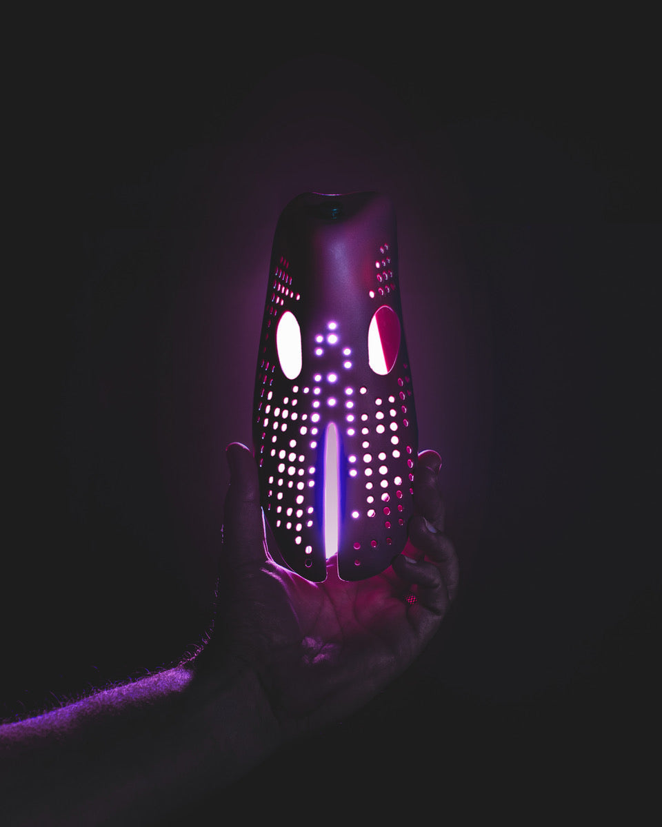 Purple Shoe Shaper – Odor-Reducing Shoe Insert for Smelly Shoes