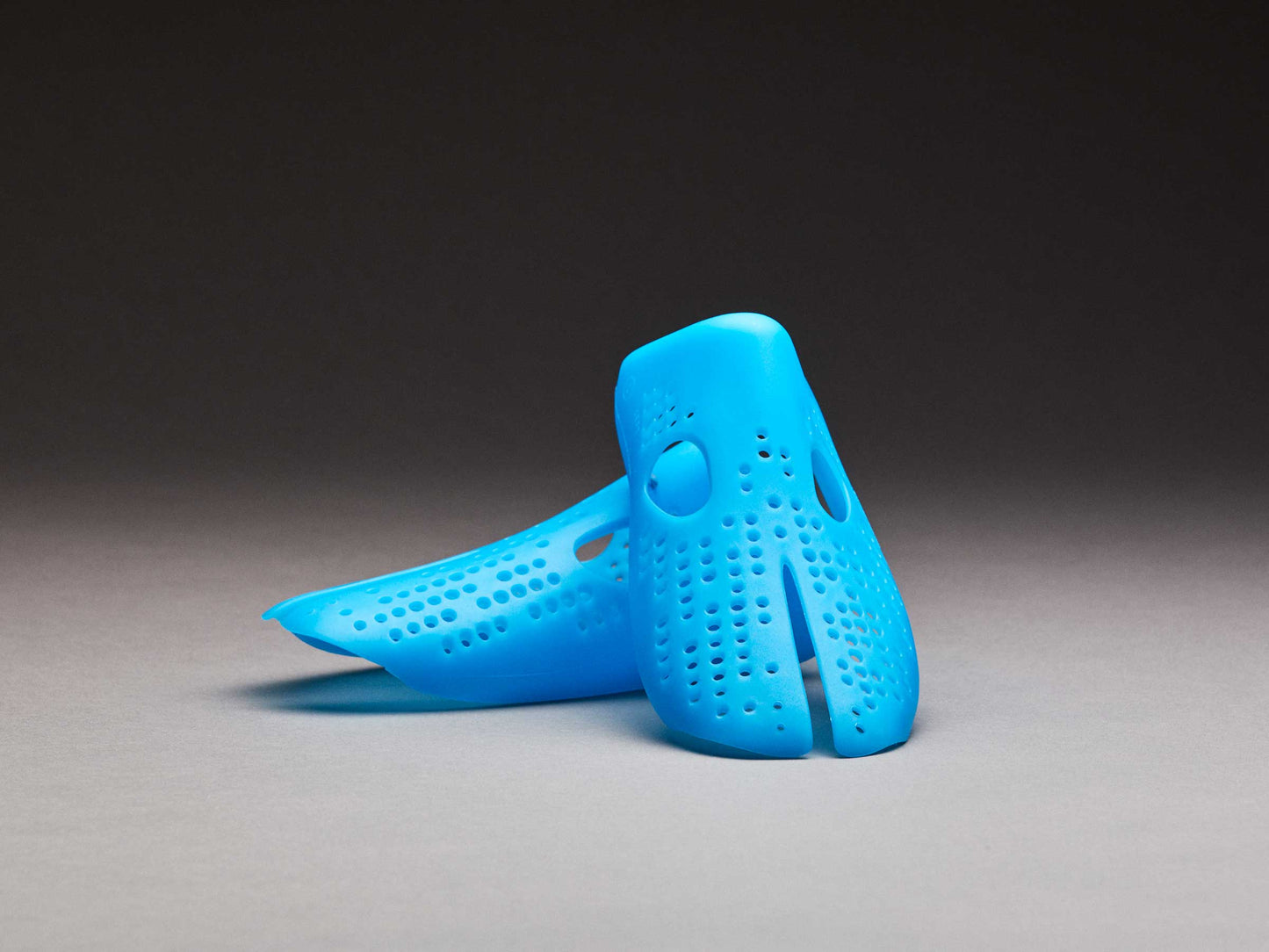 Fragrance Shoe Tree - Vibrant Blue
