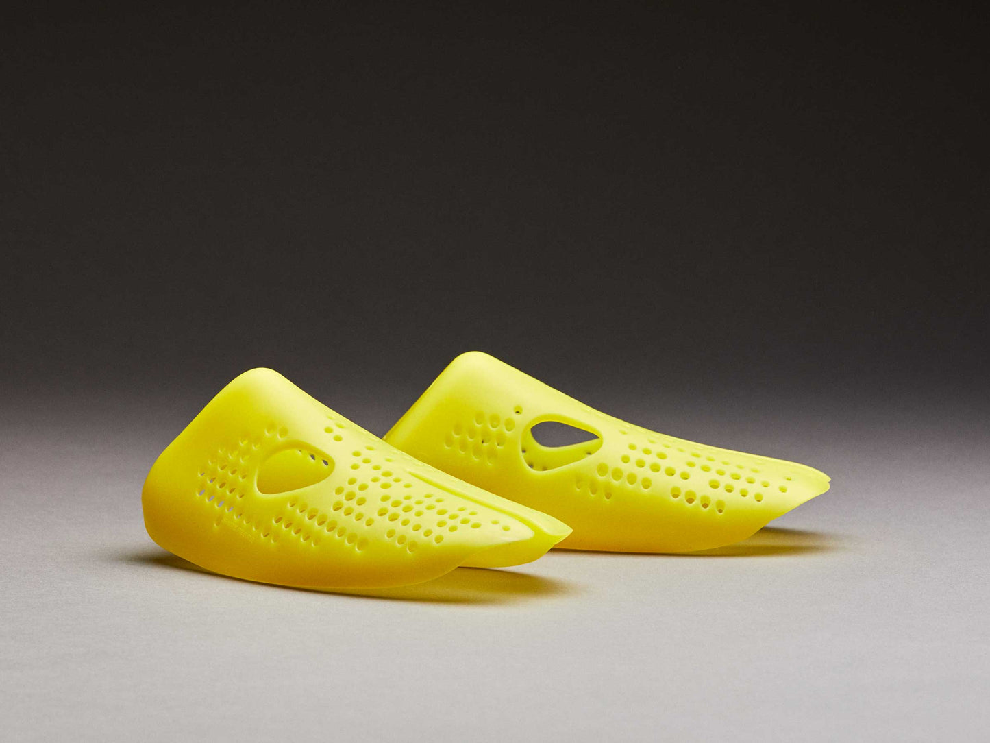 Fragrance Shoe Tree - Vibrant Yellow